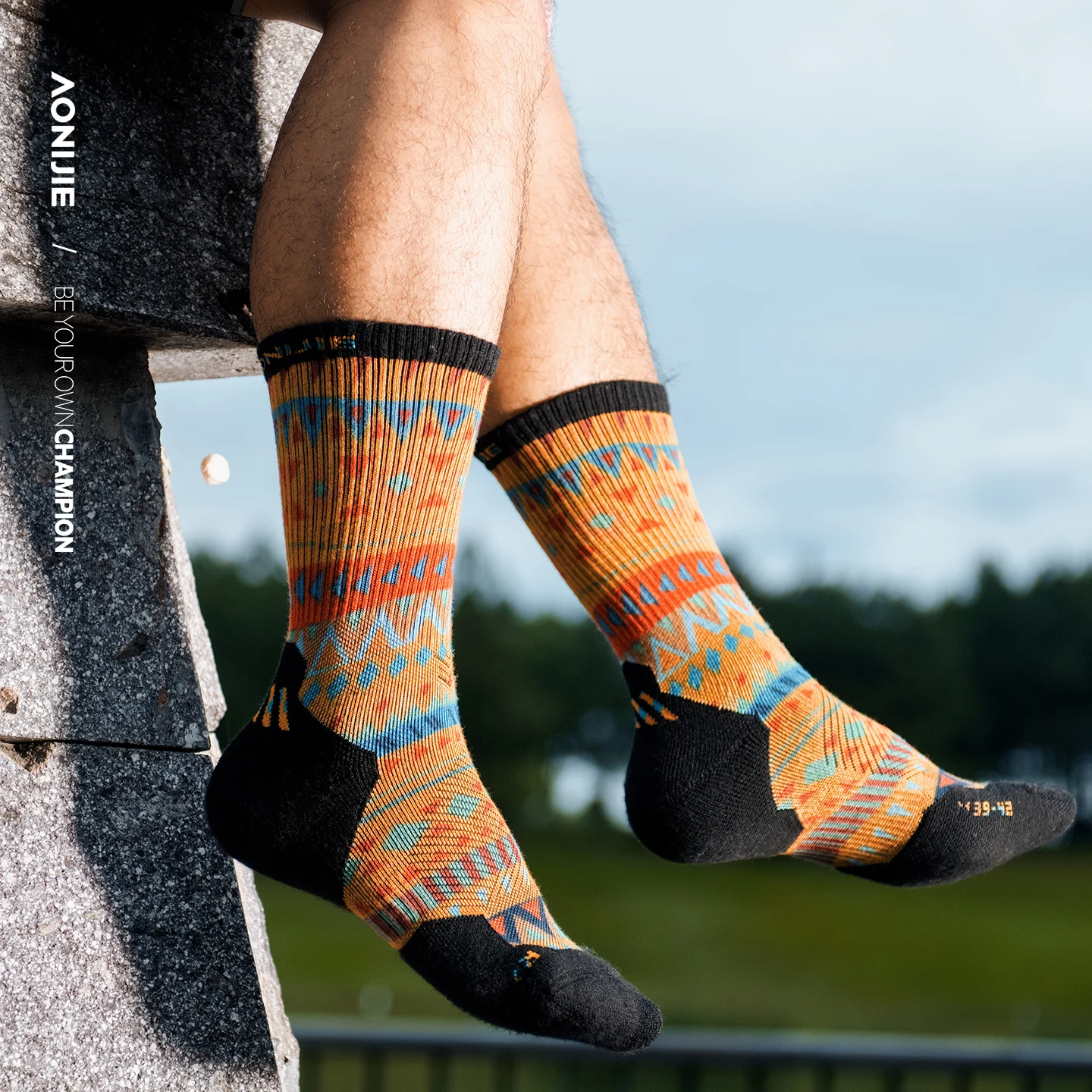 AONIJIE Outdoor Wool Crew Sock - Wool Hiking Sock avis et prix